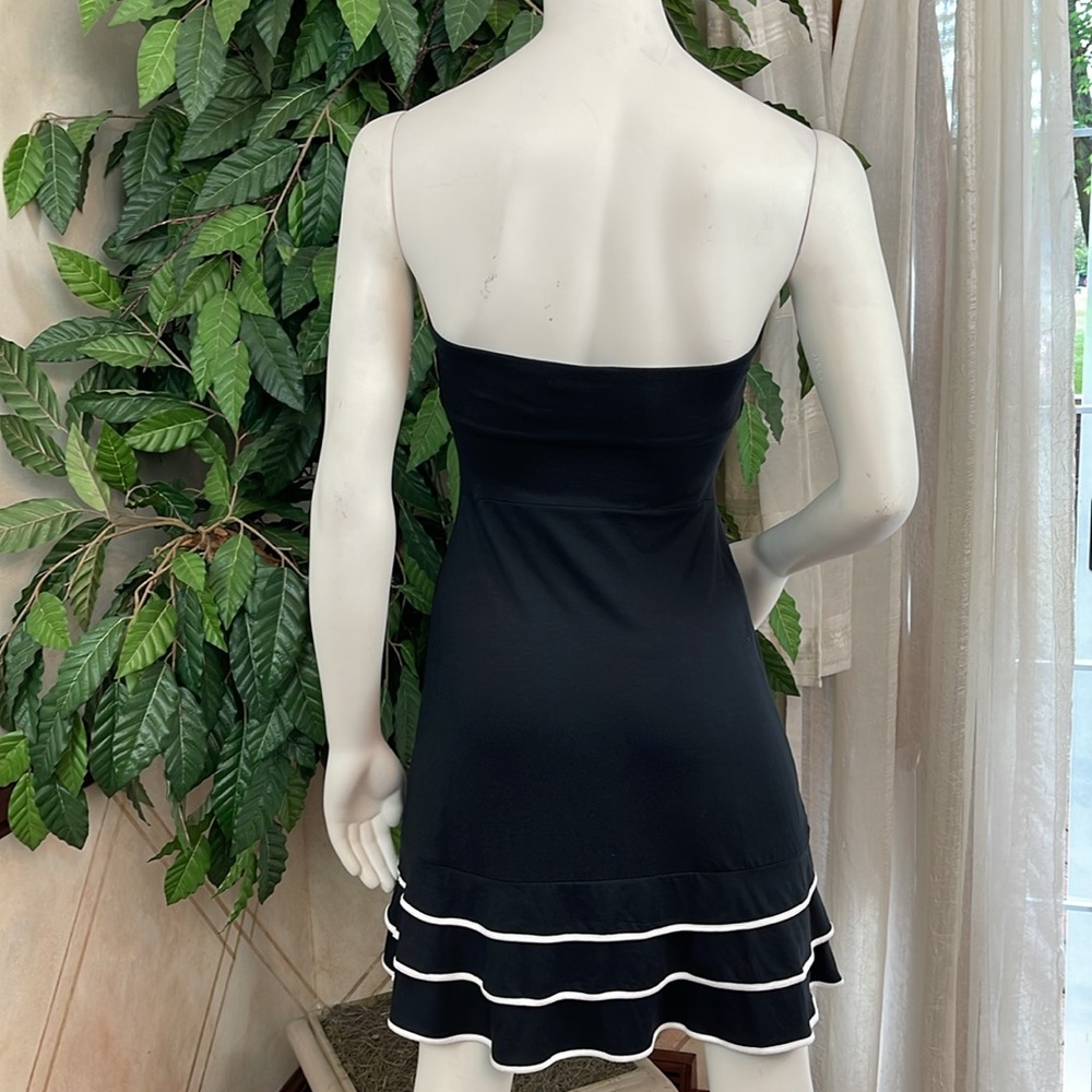 THE LIMITED STRAPLESS RUFFLE HEM DRESS - Picture 6 of 9
